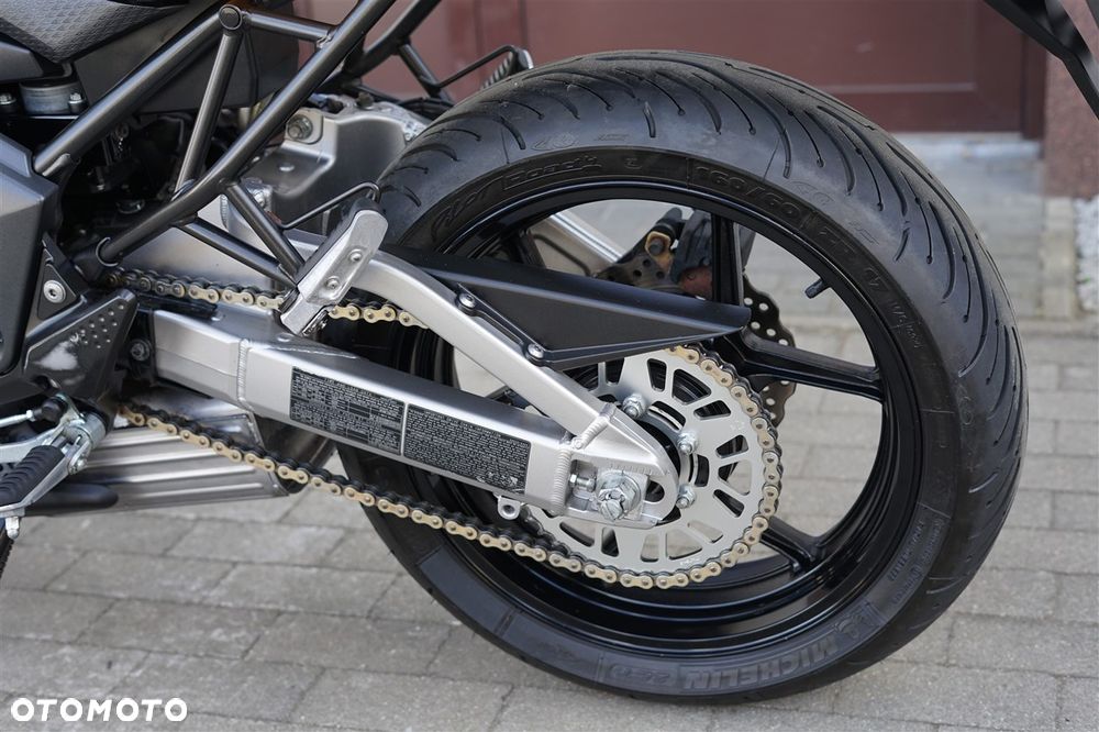 Kawasaki Versys 650 - 25