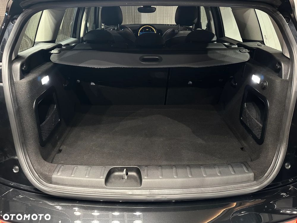 MINI Clubman - 12