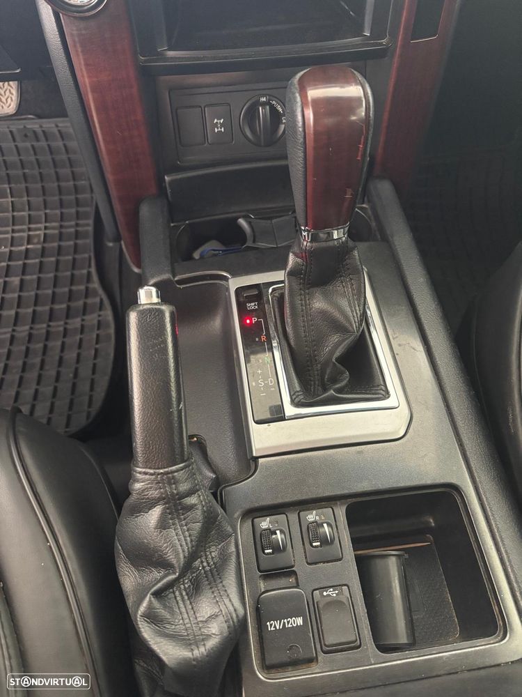 Toyota Land Cruiser Prado - 7
