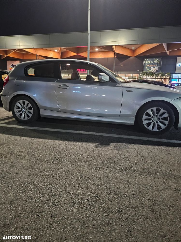 BMW Seria 1 116d Sport Line - 10