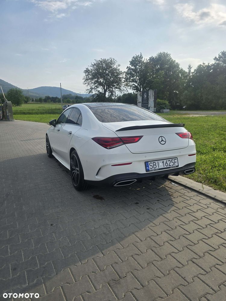 Mercedes-Benz CLA 220 4-Matic AMG Line 7G-DCT - 4
