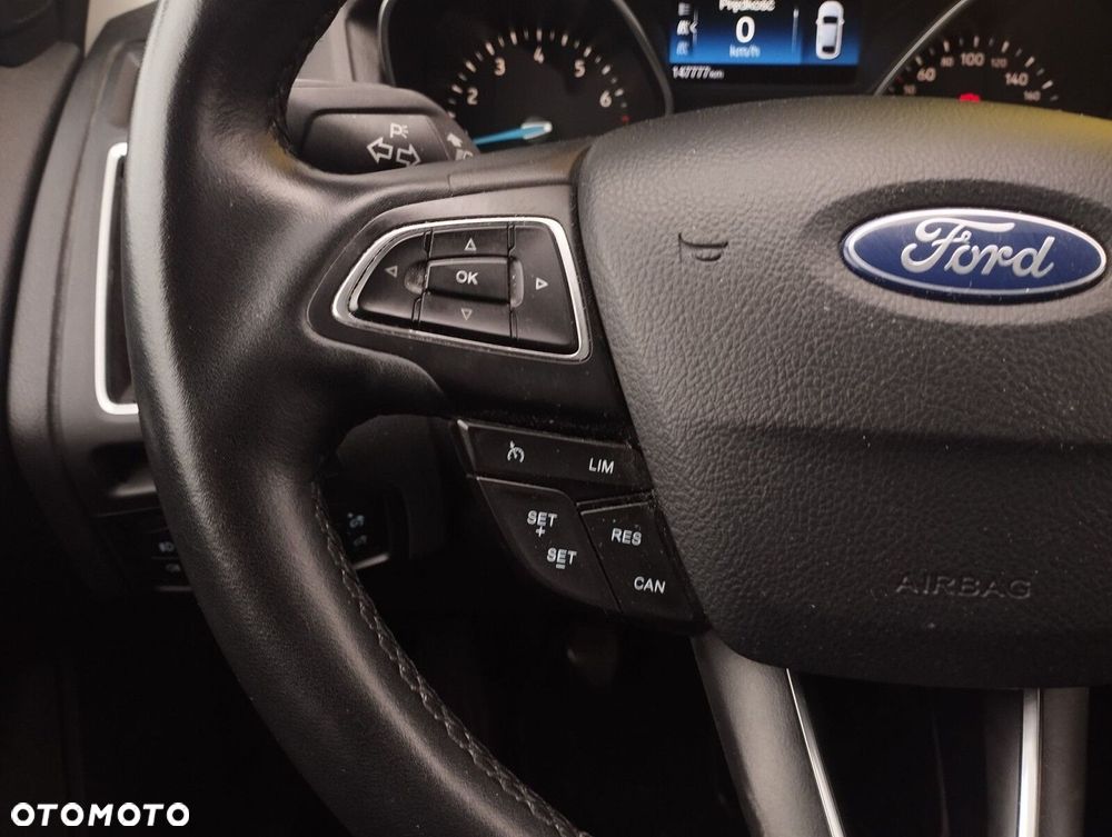 Ford Focus 1.6 Titanium - 12