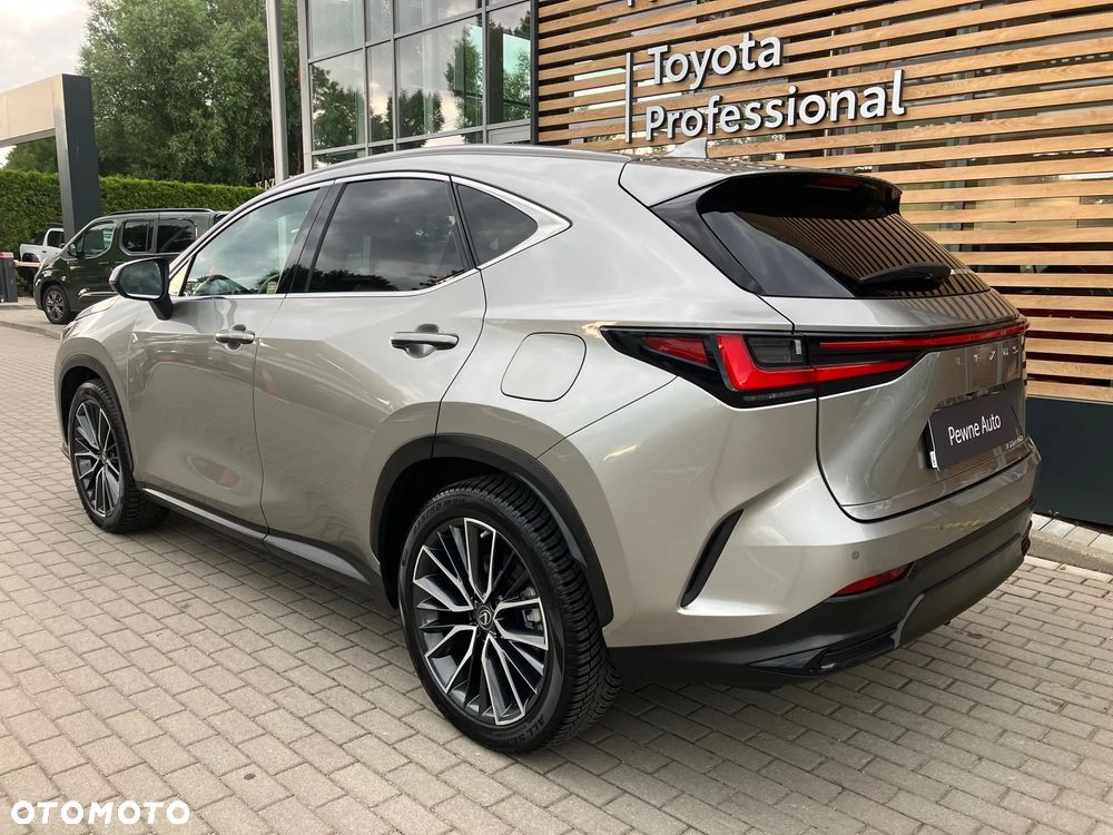Lexus NX 450h+ Omotenashi AWD - 4