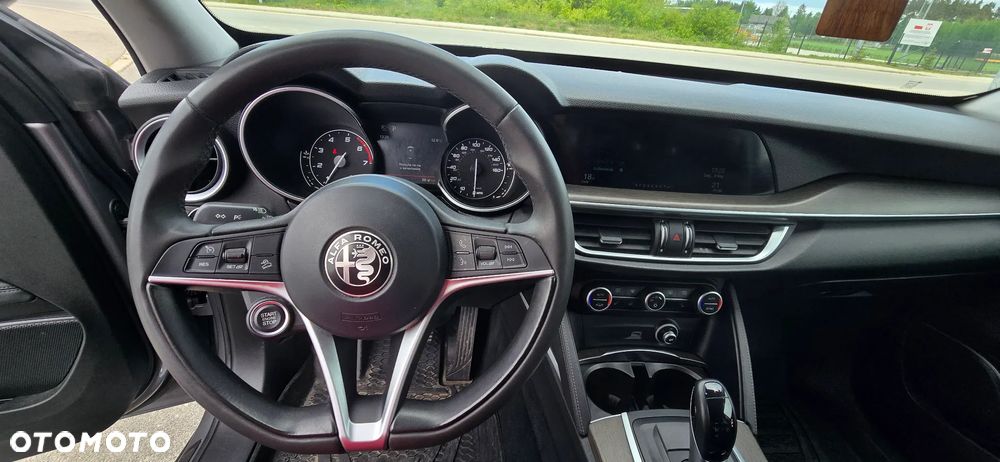Alfa Romeo Stelvio 2.0 Turbo 16V AT8-Q4 Veloce Ti - 30