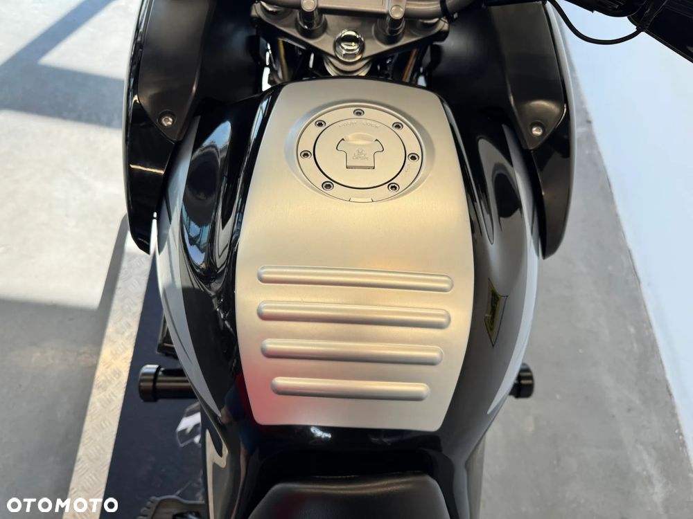 Honda XL - 29