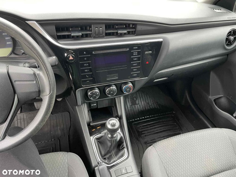 Toyota Corolla 1.6 Active - 5