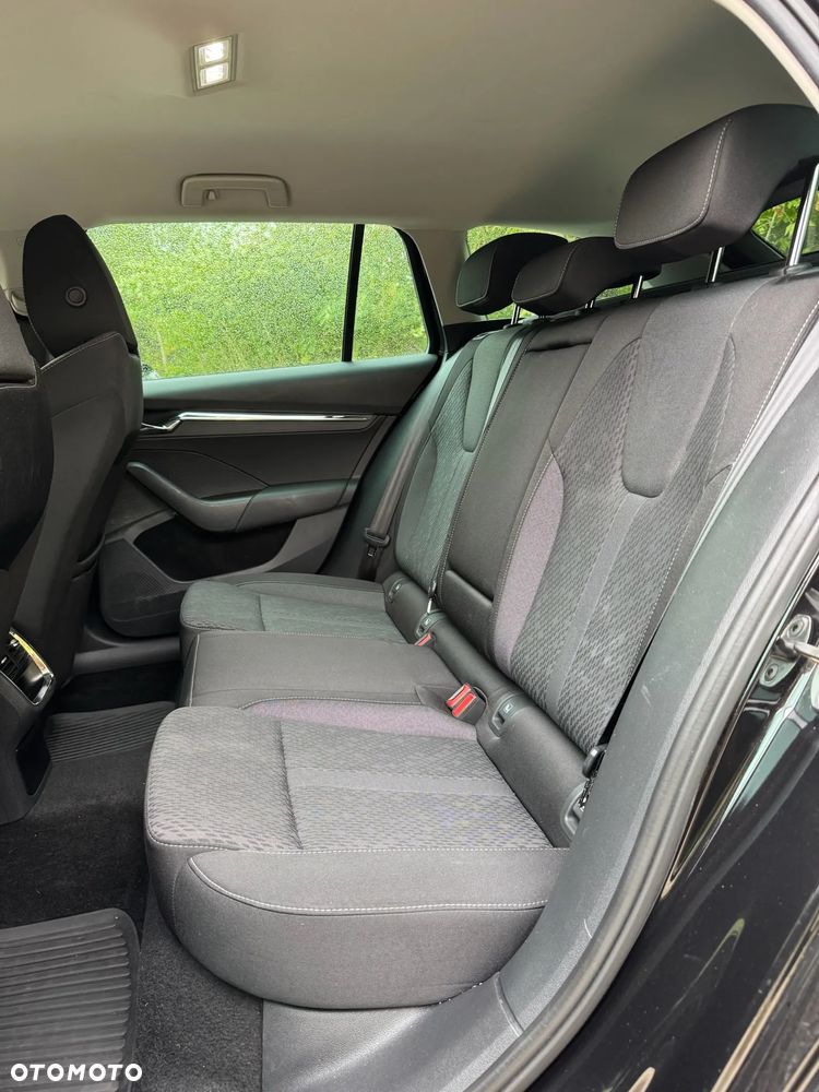 Skoda Octavia 2.0 TDI Style DSG - 13