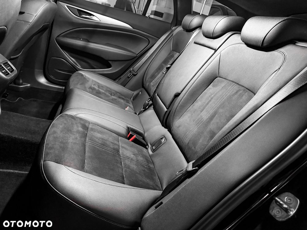 Opel Insignia 2.0 CDTI Ultimate S&S - 27