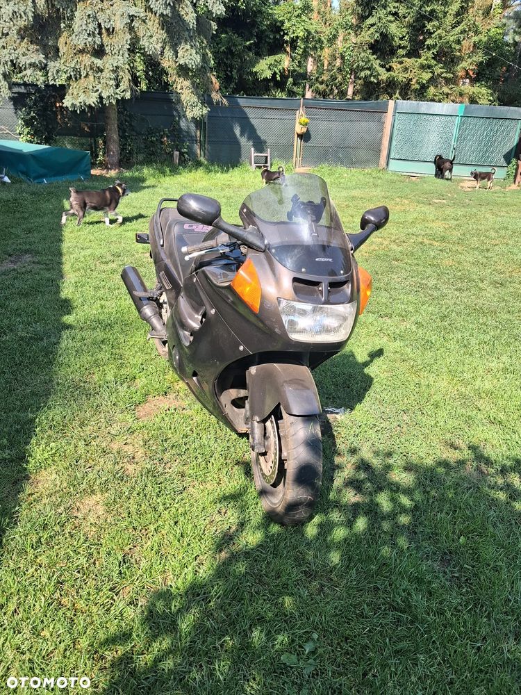 Honda CBR - 14