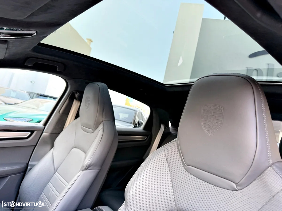 Porsche Cayenne Coupé E-Hybrid - 25