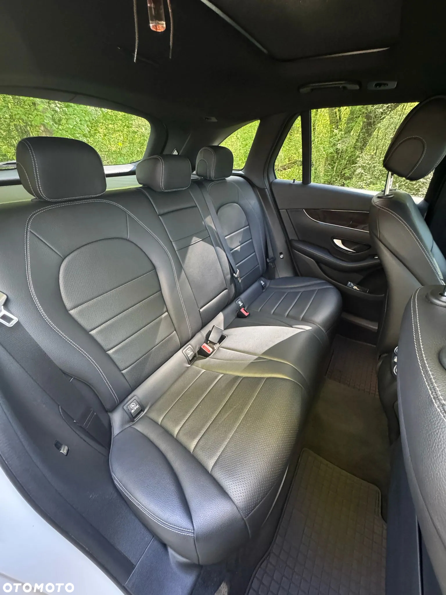 Mercedes-Benz GLC 300 4Matic 9G-TRONIC AMG Line - 8