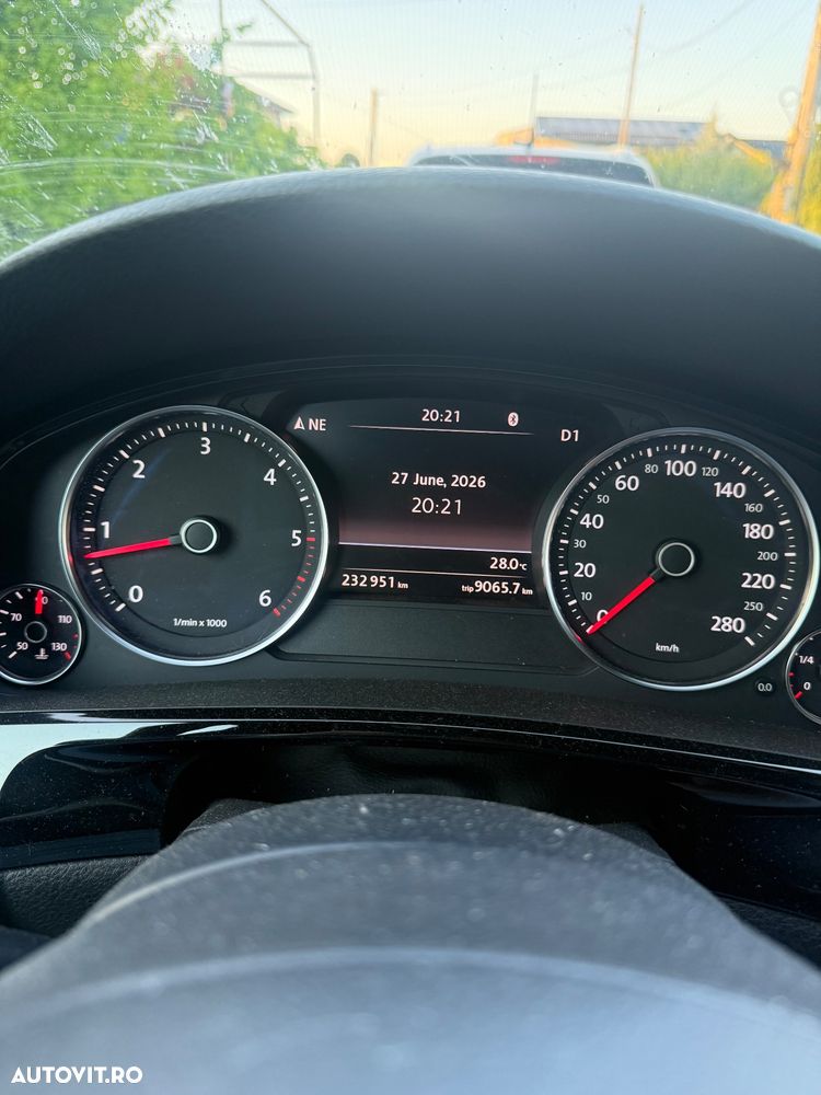 Volkswagen Touareg - 10