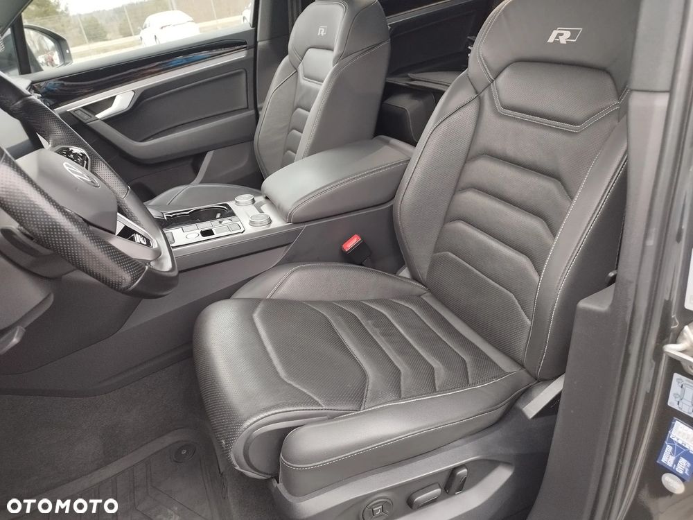 Volkswagen Touareg - 31