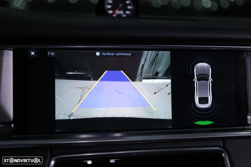 Porsche Panamera 4 S - 27