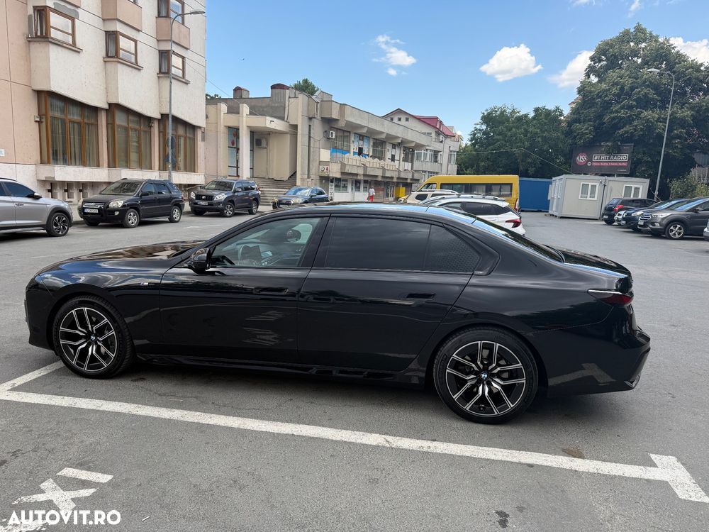 BMW Seria 7 740d xDrive MHEV - 4
