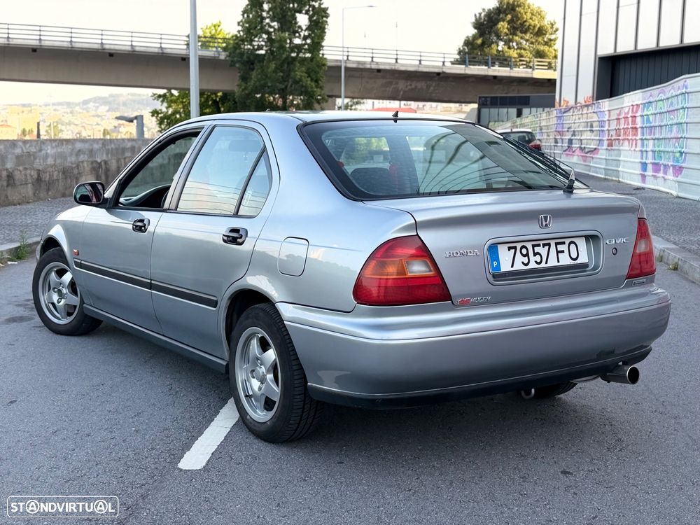 Honda Civic 1.4i - 5