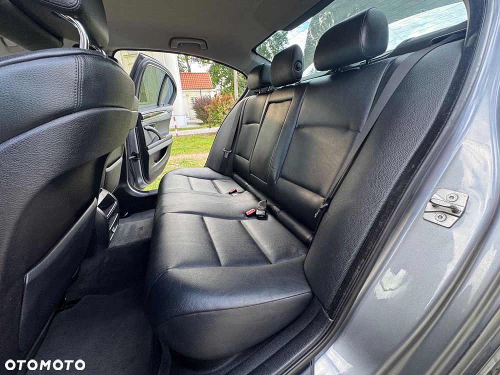 BMW Seria 5 - 27
