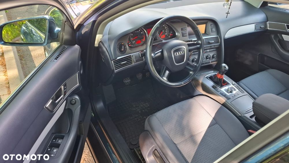 Audi A6 Limousine 2.4 - 10