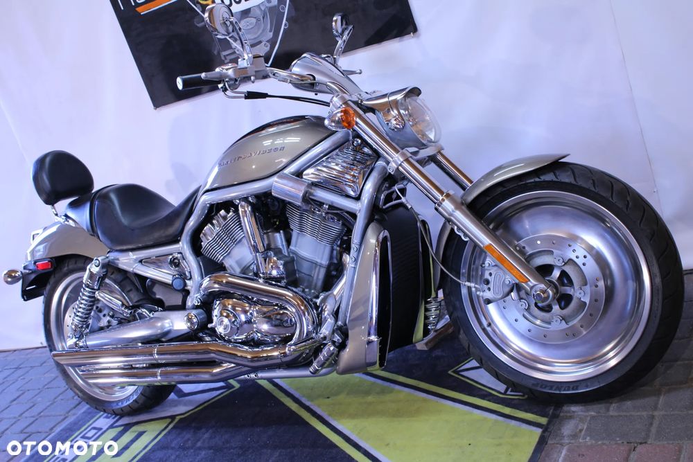 Harley-Davidson V-Rod Street Rod - 3