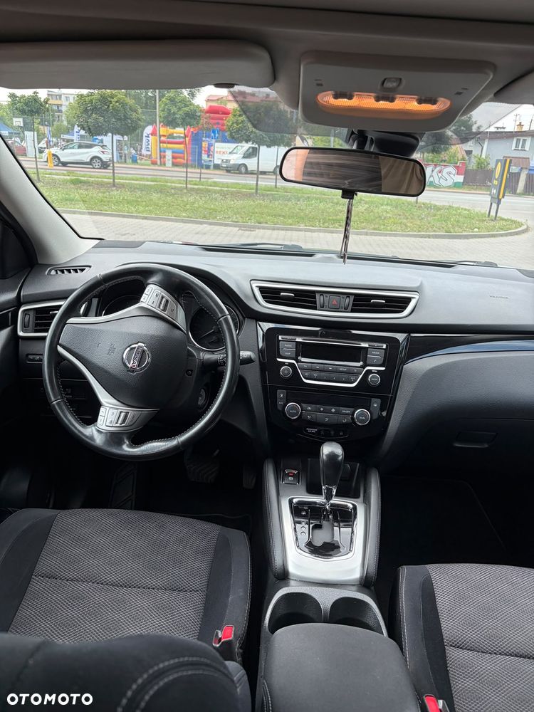 Nissan Qashqai - 10