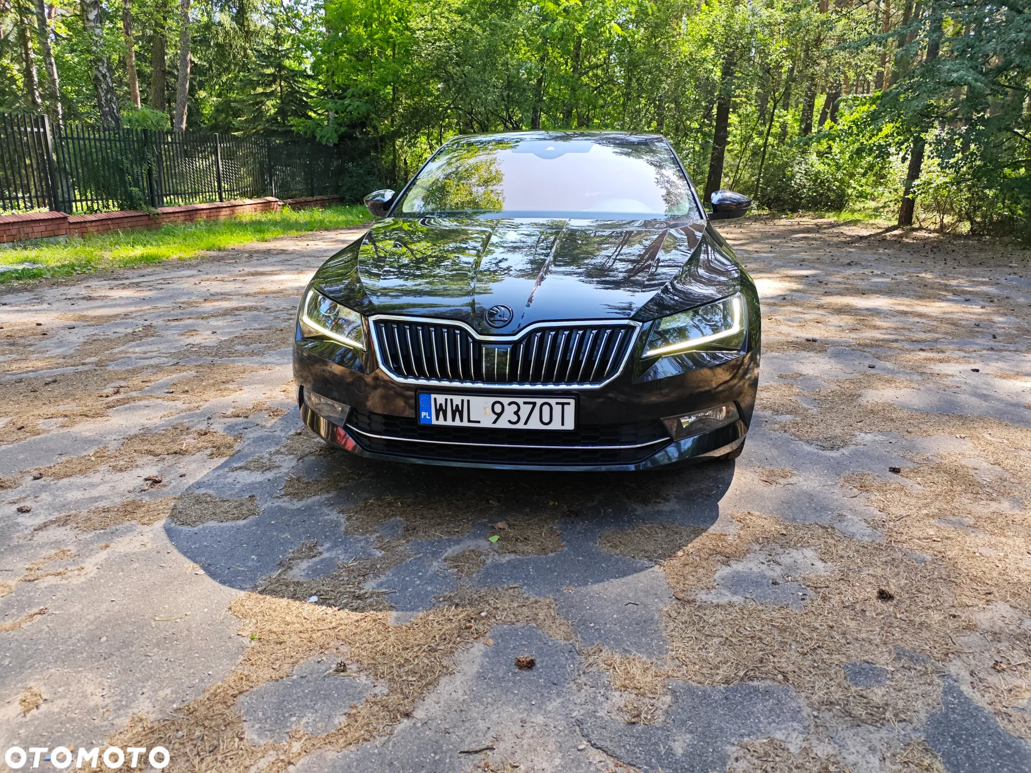 Skoda Superb 1.8 TSI L&K DSG - 2