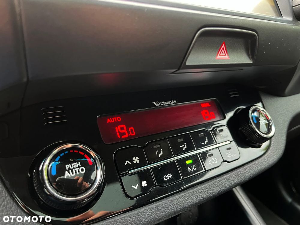 Kia Sportage - 16