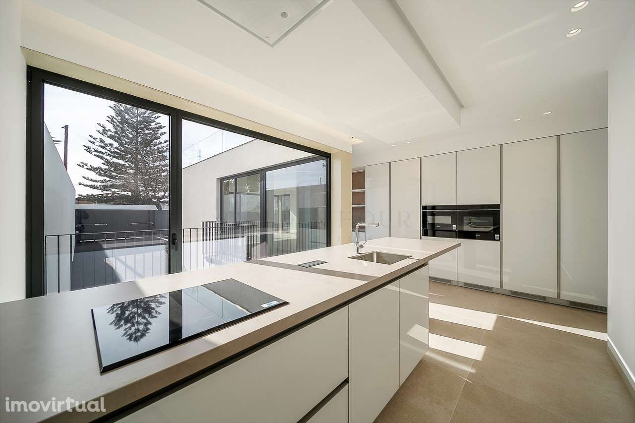 Moradia T4 de Luxo em Canidelo com Vista Mar | Golden Hour Real Estate - Grande imagem: 4/60