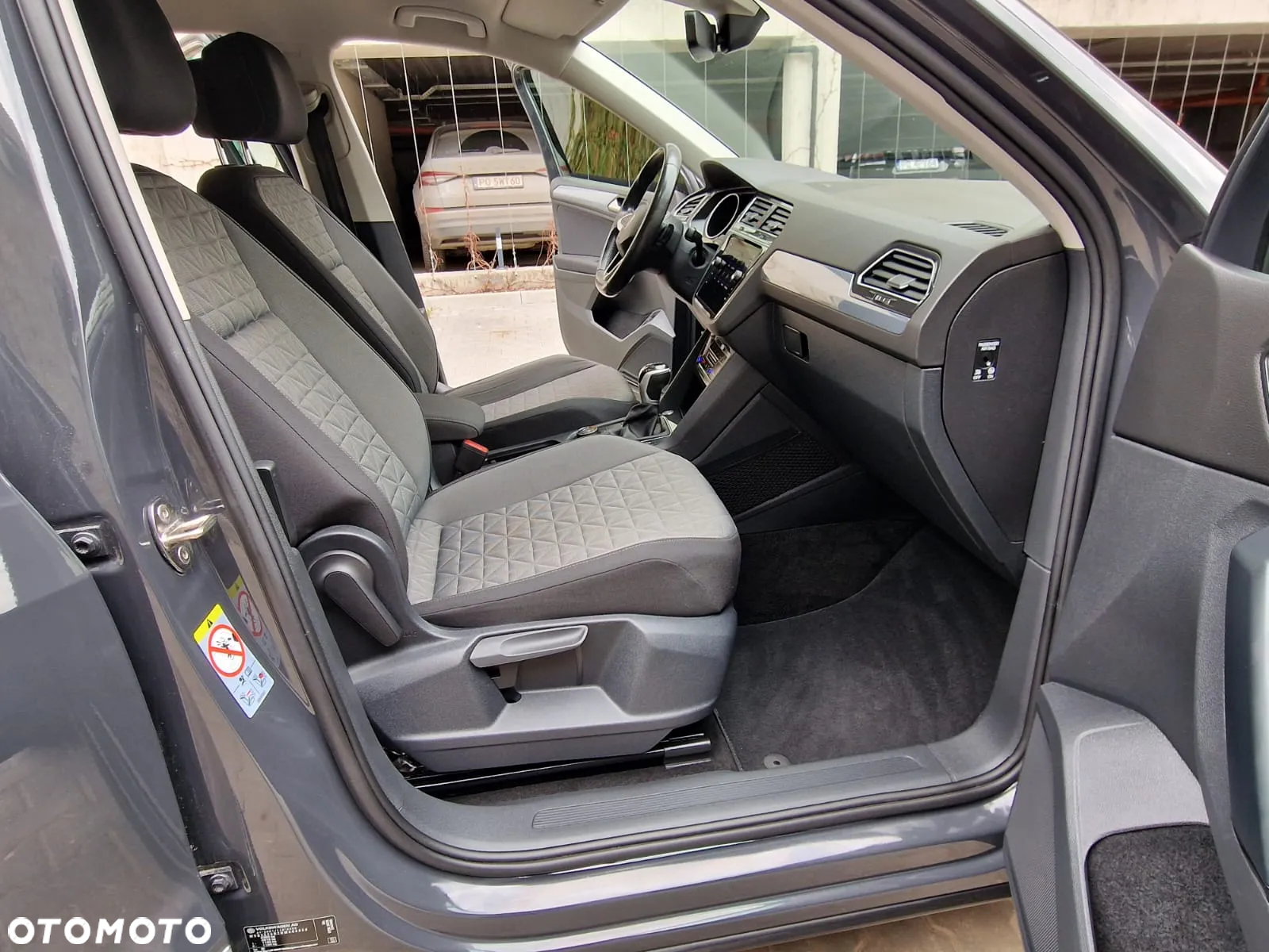 Volkswagen Tiguan 2.0 TDI SCR 4Mot Elegance DSG - 12