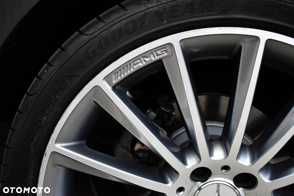 Mercedes-Benz CLS 350 d 4-Matic - 33