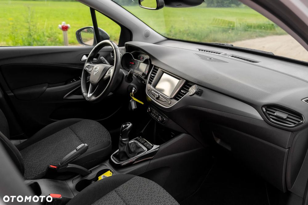Opel Crossland X - 9