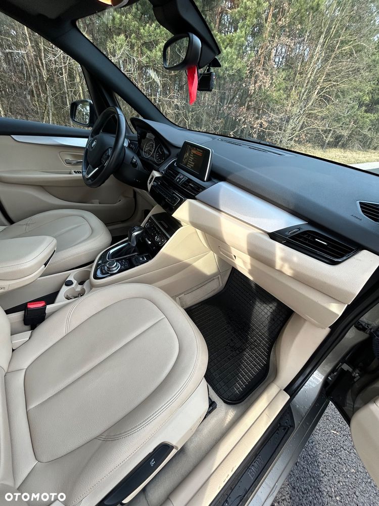 BMW Seria 2 220d - 18