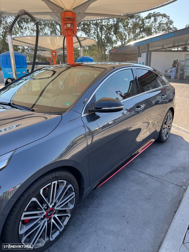 Kia ProCeed 1.6 T-GDI GT 7DCT - 4