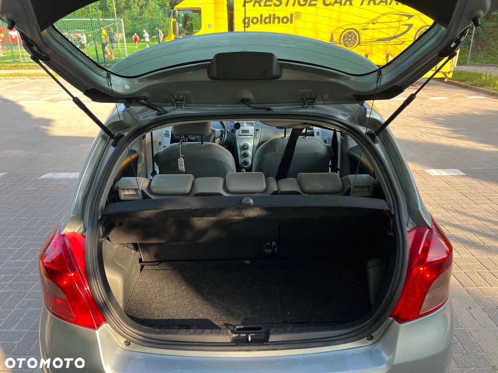 Toyota Yaris 1.3 Sol - 22