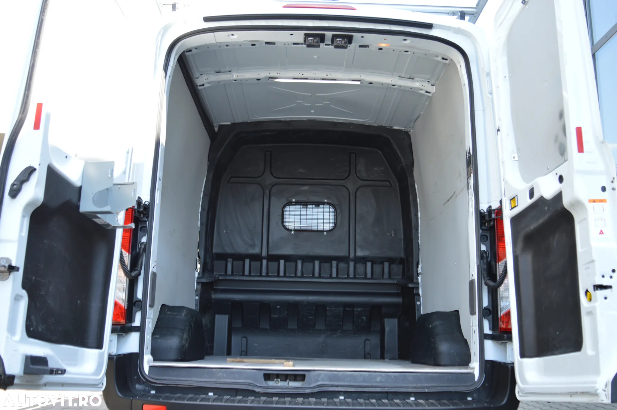 Ford Transit 310 L3H3 VA Trend - 27