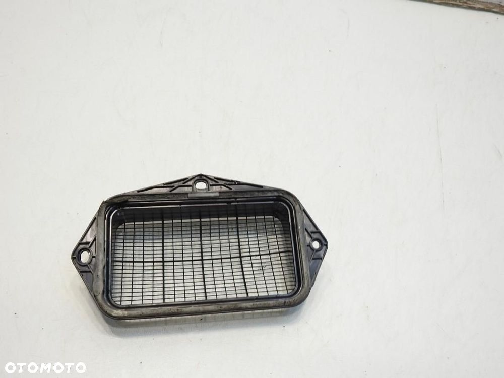 KRATKA WLOT POWIETRZA PRAWA SKODA OCTAVIA II LIFT 1K0815479B - 3