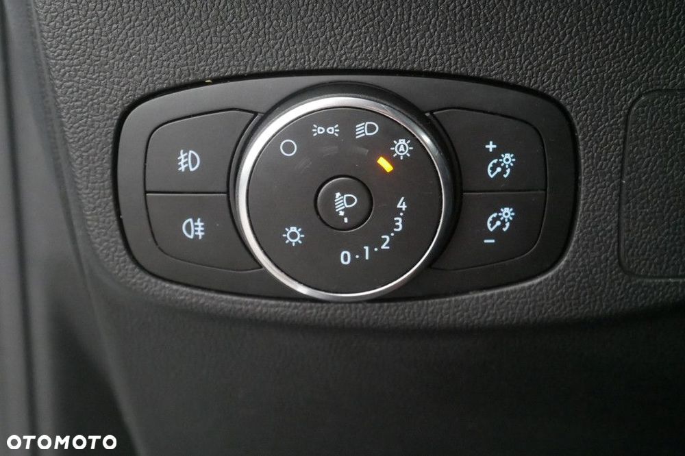 Ford Focus 1.0 EcoBoost Titanium - 26