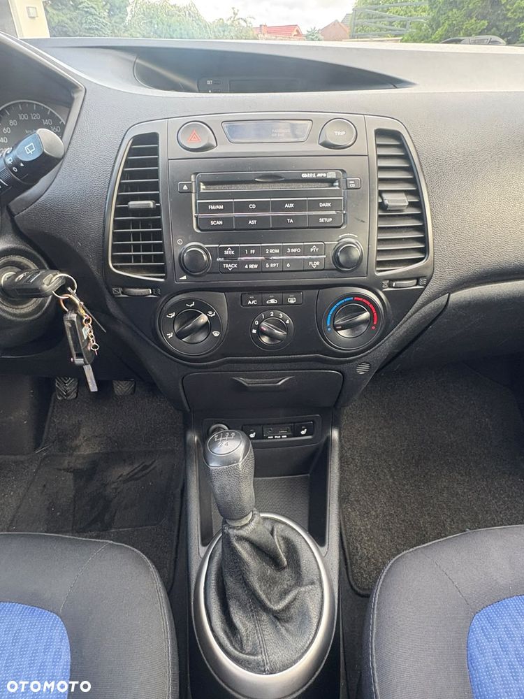 Hyundai i20 1.4 Comfort - 20