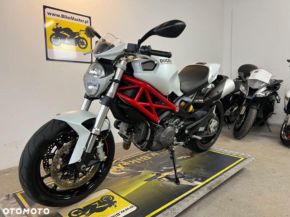 Ducati Monster - 30