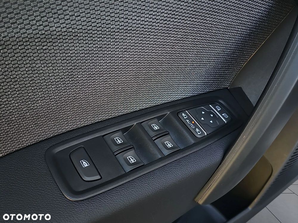 Renault Kangoo 1.3 TCe Techno EDC - 25