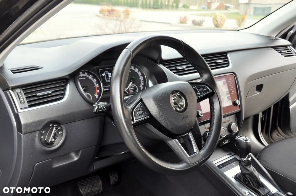 Skoda Octavia 2.0 TDI Elegance DSG - 22