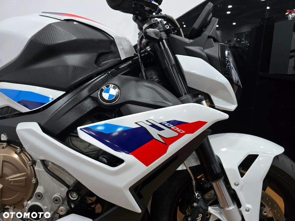 BMW S - 21