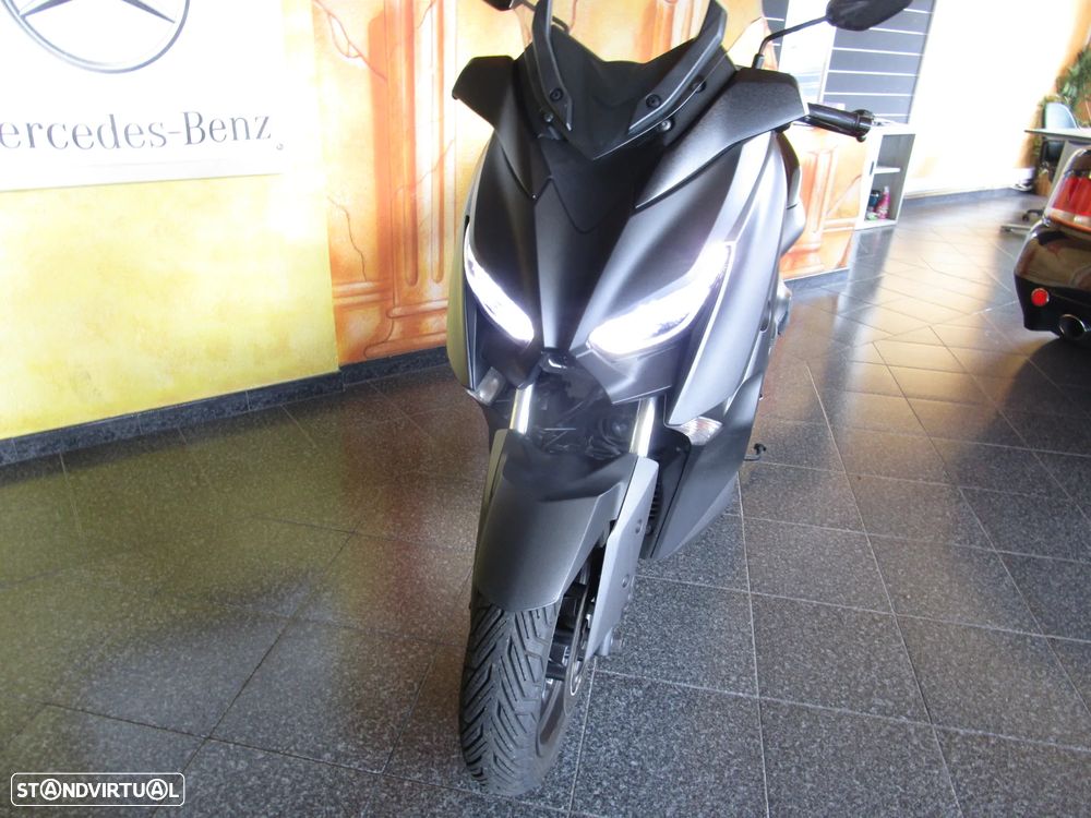 Yamaha X-Max - 16