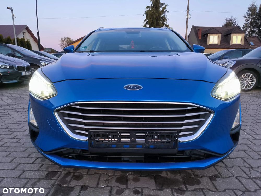 Ford Focus 1.5 EcoBlue Start-Stopp-System TITANIUM DESIGN - 11