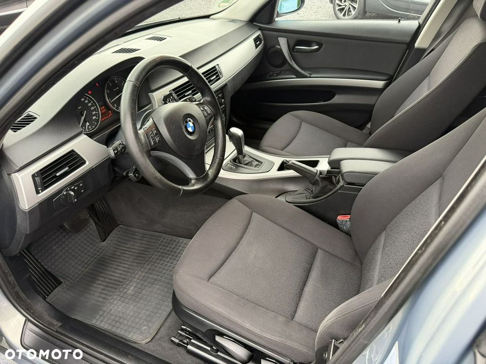BMW Seria 3 318i Edition Exclusive - 6