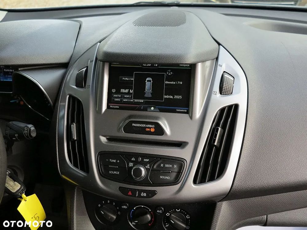 Ford Tourneo Connect 1.5TDCi Start-Stop Ambiente - 21