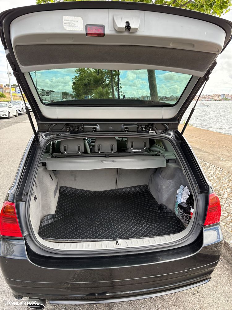 BMW 320 d Navigation - 16