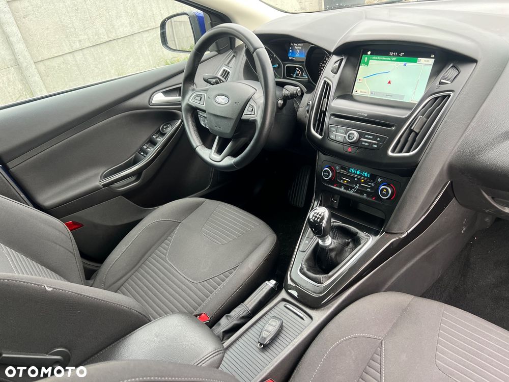 Ford Focus SW 1.5 EcoBoost S&S Titanium - 29