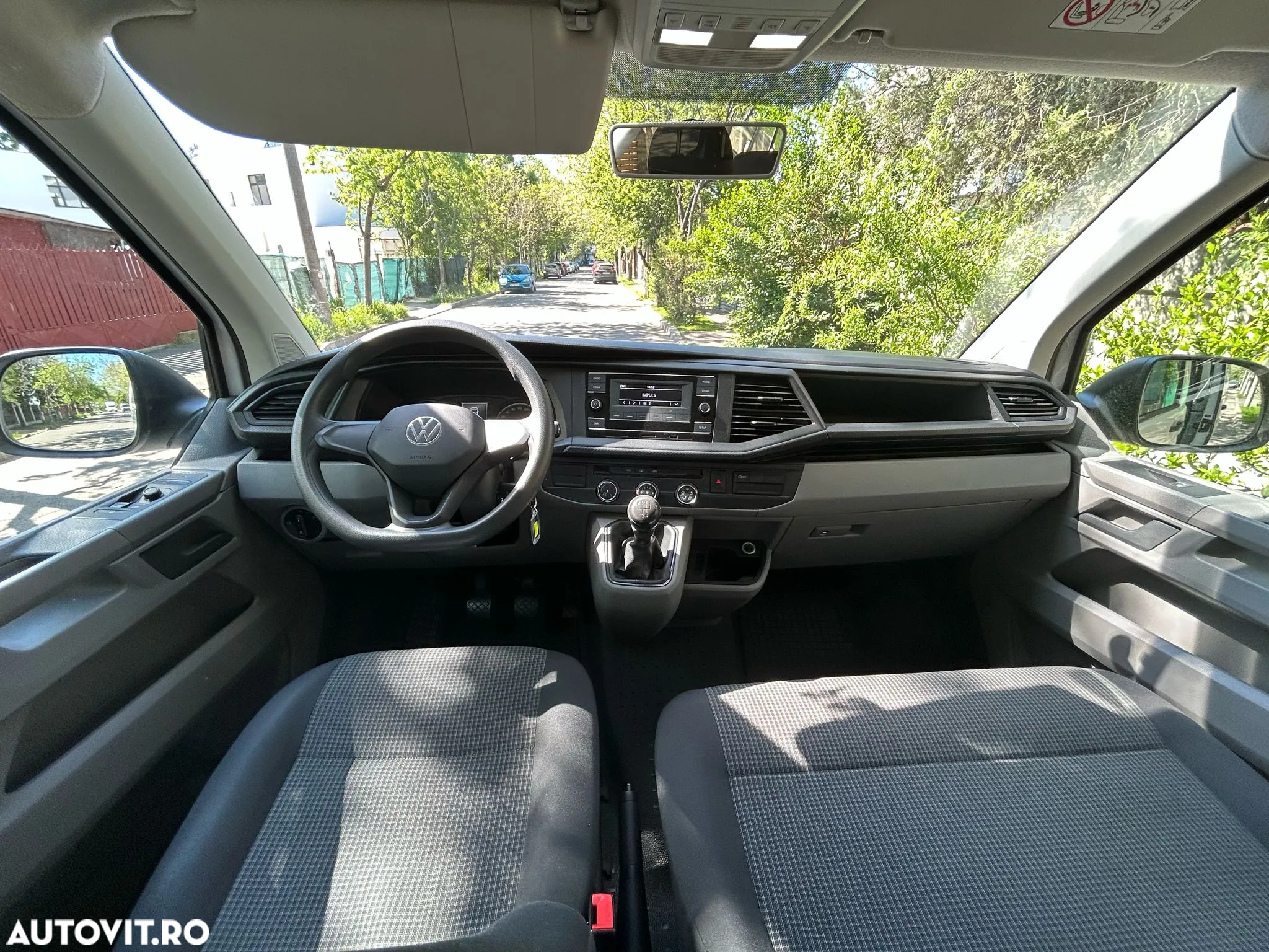 Volkswagen Transporter Sasiu CD T6.1 2.0 TDI 81 kW LR - 14
