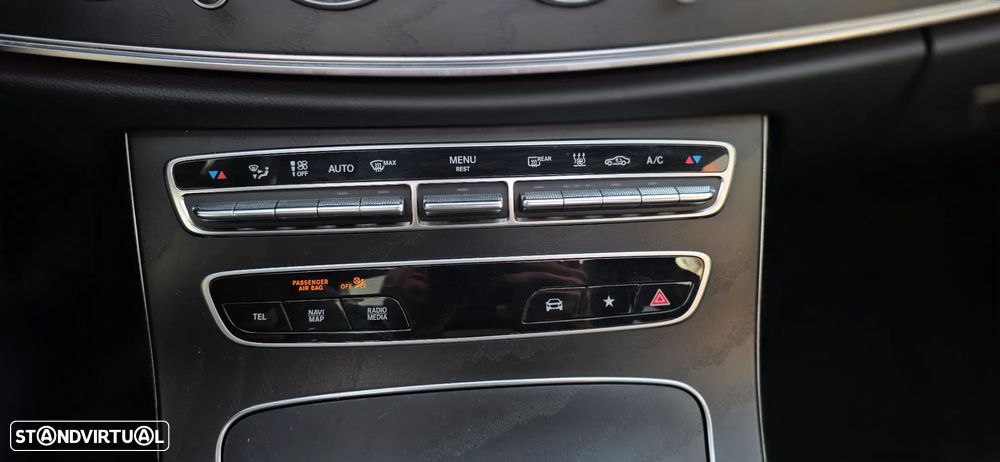 Mercedes-Benz E 300 de 4Matic 9G-TRONIC AMG Line - 26