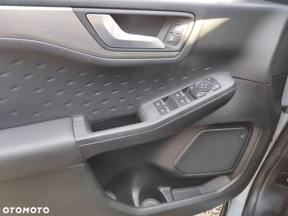 Ford Kuga 2.0 EcoBlue 4x4 TITANIUM - 28